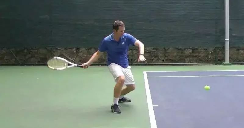 What Is Open Stance Tennis Forehand? 